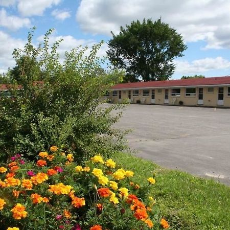 Avalon Motel Belleville Buitenkant foto