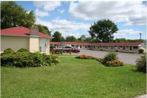 Avalon Motel Belleville Buitenkant foto